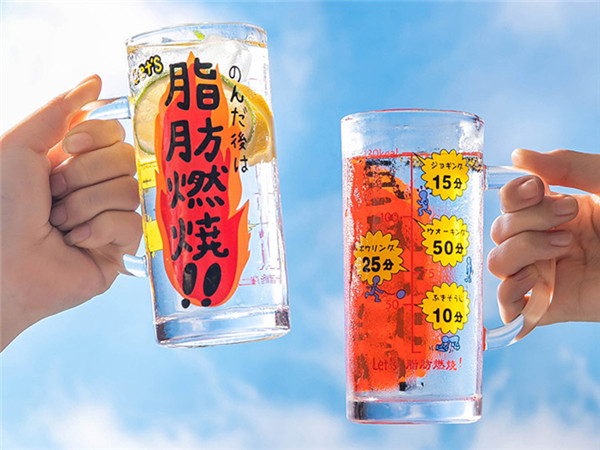 啤酒杯打印機(jī)-啤酒杯噴繪機(jī)(圖1) 啤酒杯打印機(jī)-啤酒杯噴繪機(jī)(圖1)